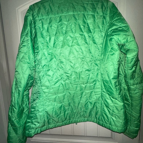 Patagonia Women's Vibrant Green Puffer Jacket - Picture 3 of 5
